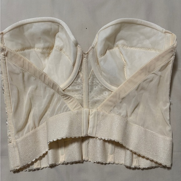 Strapless Bra Bustier 40B. Ivory Floral Lace. SKU 4 - Picture 2 of 8